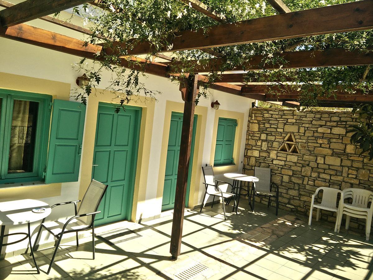 Dimitris Villa Hotel Matala Esterno foto