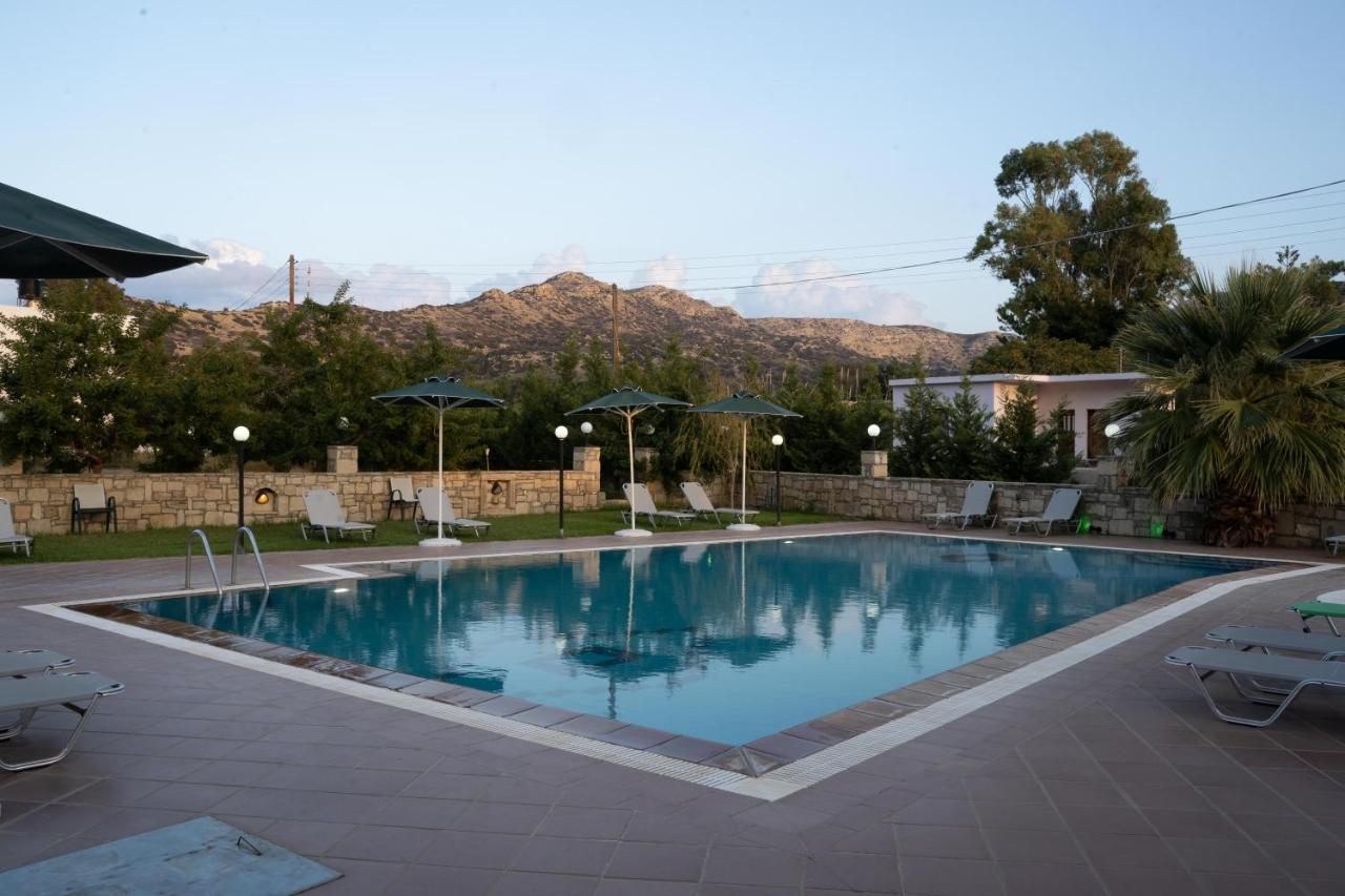 Dimitris Villa Hotel Matala Esterno foto